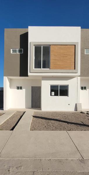Casa en Venta en Los Arrayanes, Gómez Palacio, Durango