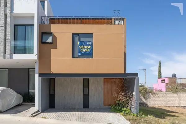 Casa en Venta en Coto Cerezos de Capital Norte, Zapopan, Jalisco