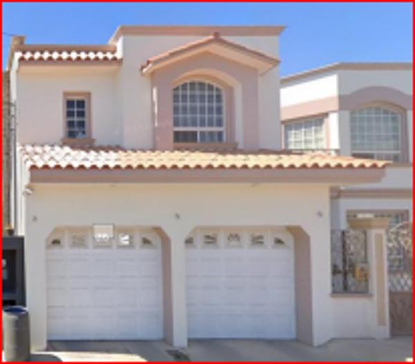 Casa en Venta en Valle Dorado Sección Lagos, Ensenada, Baja California