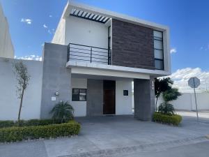 Casa en venta en Residencial Palmares, Torreón, Coahuila de Zaragoza Casa en venta en Residencial Palmares, Torreón, Coahuila de Zaragoza