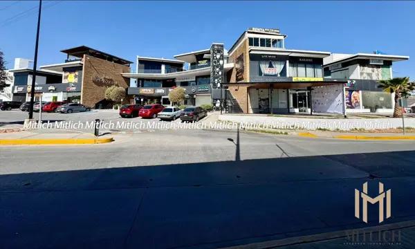 LOCAL COMERCIAL EN VENTA EN PLAZA COMERCIAL $5,300,000.