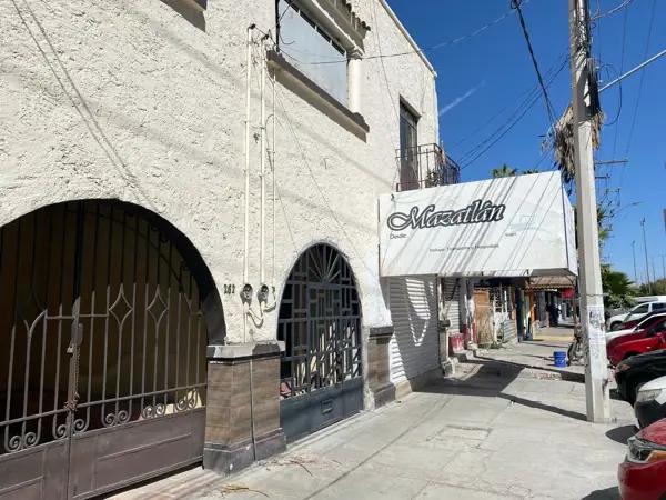 Edificio Comercial a la Venta enfrente de Palacio Federal, Torreón Centro, Coahuila