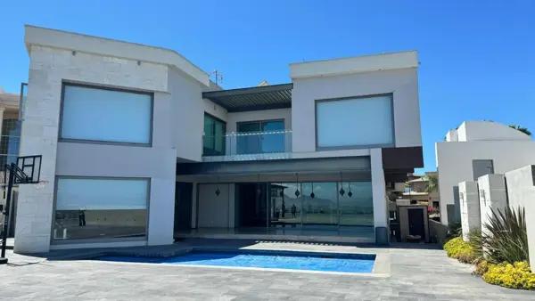 Casa en Venta en Cumbres de Juarez, Tijuana, Baja California