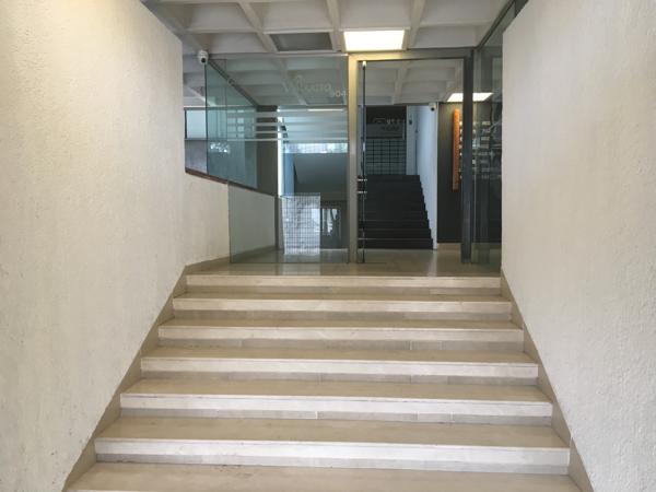 SE VENDE CONSULTORIO U OFICINA