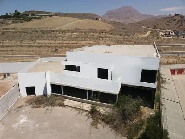 Venta de Edificio en P. de Rosarito, Baja del Mar de 1300m2.