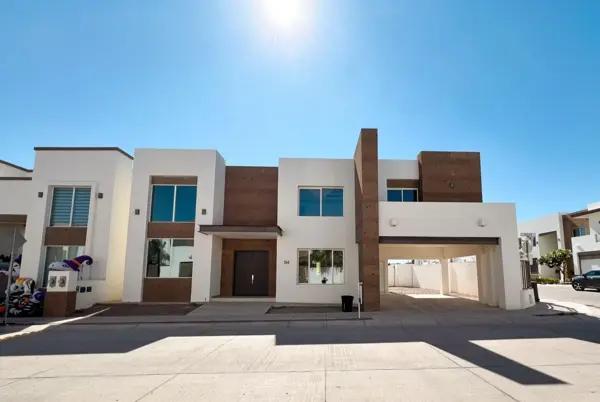 CASA EN VENTA LA CORUÑA RESIDENCIAL CASA EN VENTA LA CORUÑA RESIDENCIAL