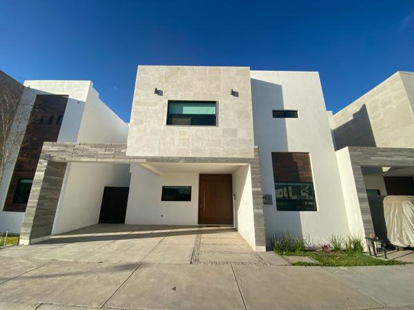 Casa en Venta en Ampliación Senderos, Torreón con Amplias Amenidades Casa en Venta en Ampliación Senderos, Torreón con Amplias Amenidades