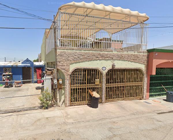 VENTA DE CASA EN AV VALLE DE LAS BANDERAS, FRACC VILLA BONITA, MEXICALI.
