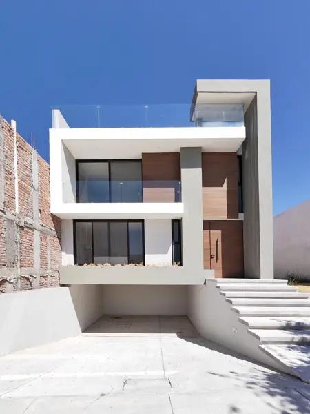 CASA EN TAHONA