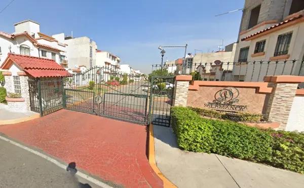 CASA EN VENTA VILLA DEL REAL TECAMAC EDO MEX ET