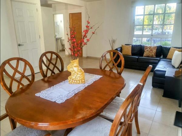 Casa en venta en Villas del Campo, Calimaya, México