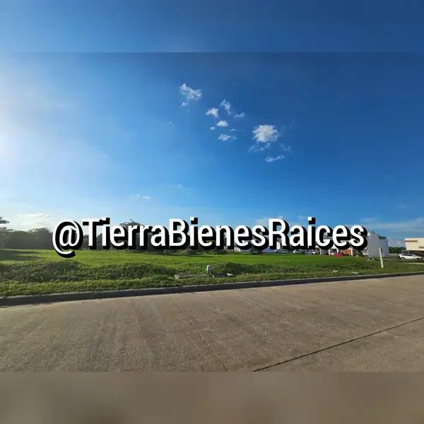 TERRENO EN ZONA SUR