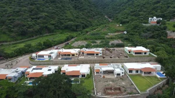 12 CASA ENCANTO W/POOL