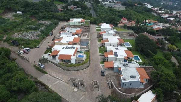 13 CASA PERLA