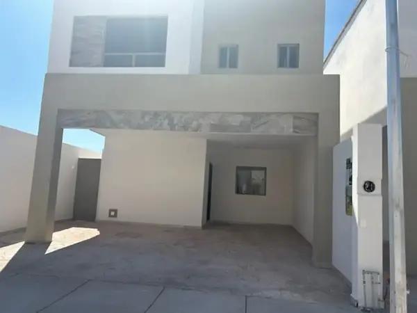 Casa en VENTA con recamara en planta baja Zona Viñedos Casa en VENTA con recamara en planta baja Zona Viñedos