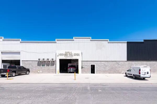 Renta de Bodega Comercial cerca de Alsuper Las Etnias en Torreón