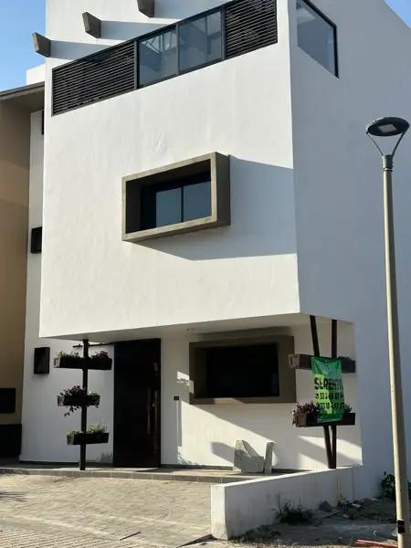 CASA NUEVA EN RENTA TIERRA FIRME ZONA CENTRAL NUEVA