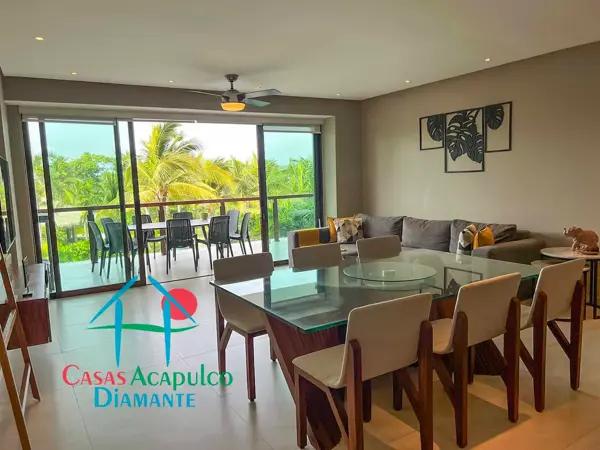 Departamento con 4 recámaras y terraza con vista a las áreas comunes