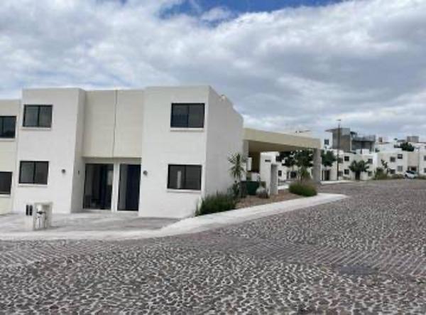 CASA EN VENTA, COLINAS DEL SANTUARIO, CORREGIDORA, QRO. CASA EN VENTA, COLINAS DEL SANTUARIO, CORREGIDORA, QRO.