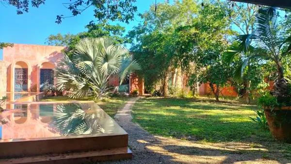 | Preciosa casa tipo quinta, en venta. | | Preciosa casa tipo quinta, en venta. |