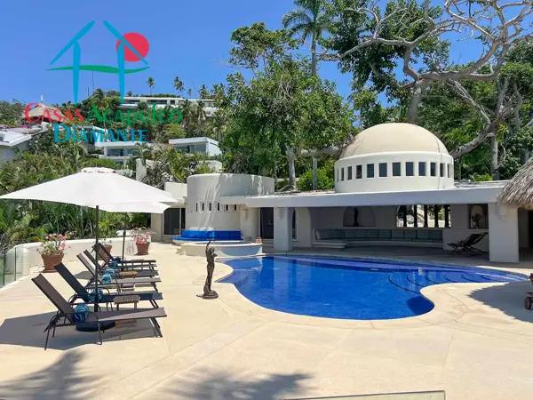 Villa de Lujo en renta vacacional con Vista al Mar y Alberca Privada Villa de Lujo en renta vacacional con Vista al Mar y Alberca Privada