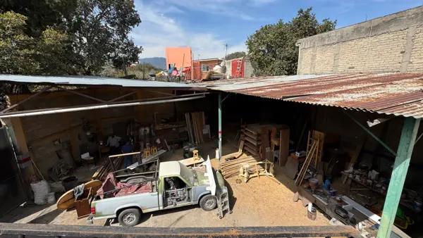Excelente Oportunidad de Compra de Terreno con Construcción en Esquina Excelente Oportunidad de Compra de Terreno con Construcción en Esquina
