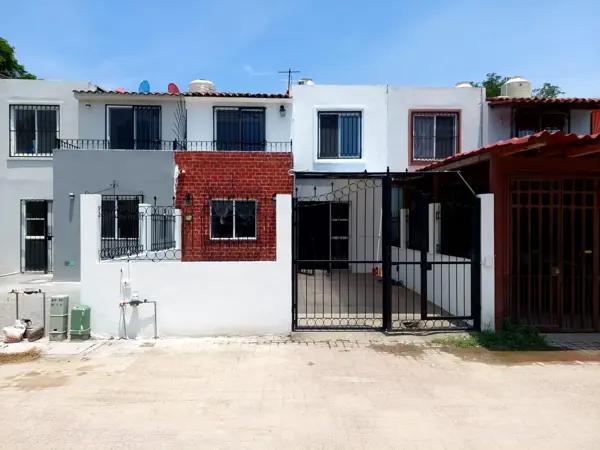 En renta casa sin muebles de 4 habitaciones en Sendero de Luna Puerto Vallarta