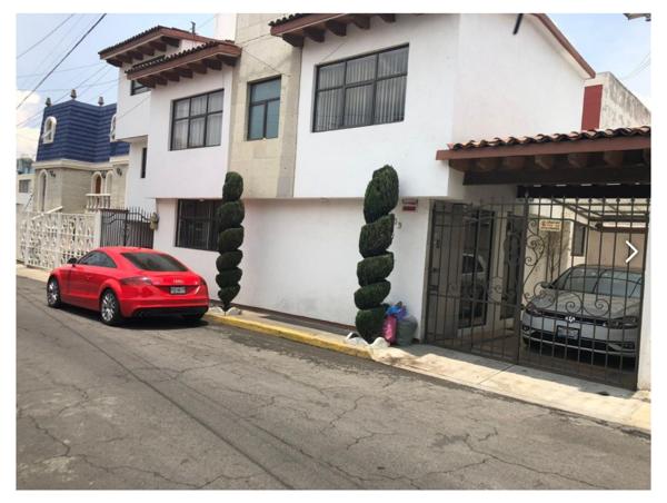 Casa con departamento