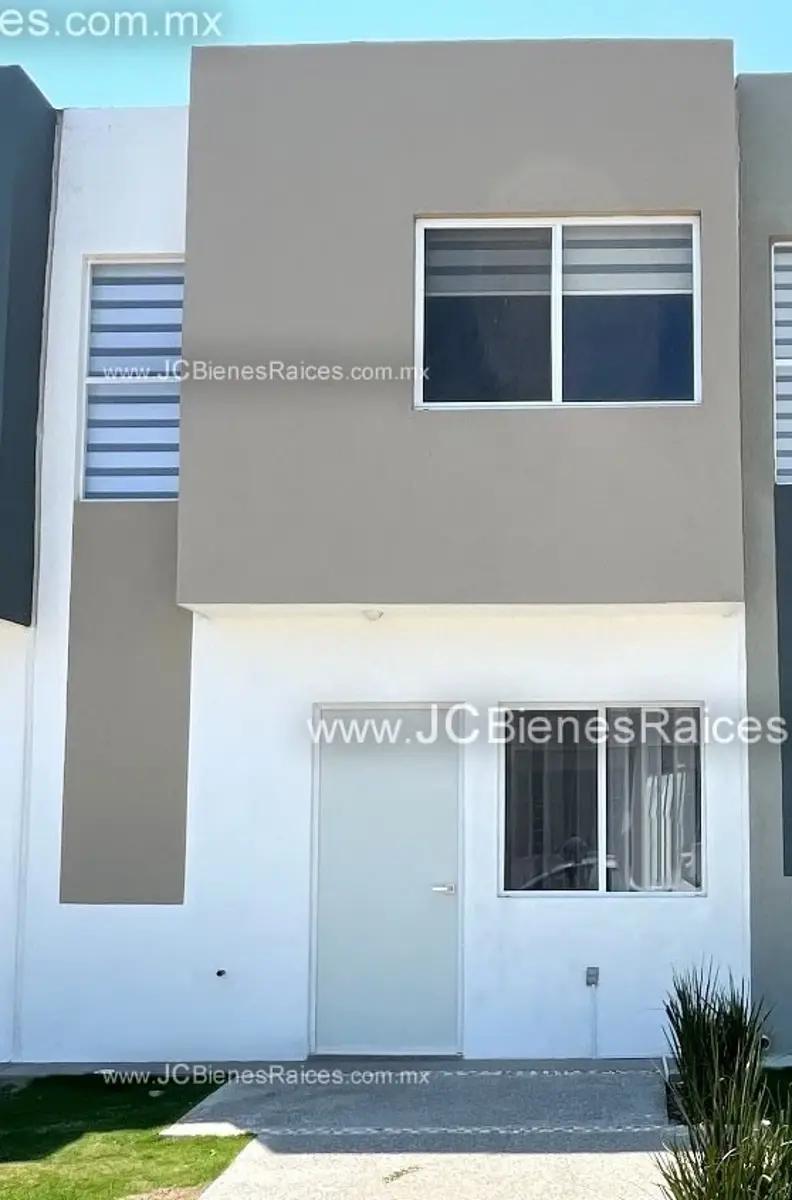 Foto 0 de Casa en Venta cerca del Aeropuerto en Valente Díaz, Veracruz por $1,008,000 | Id mx25-pm10070