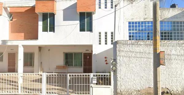 CASA EN VENTA EN JARDINES ALCALDE, GUADALAJARA, JALISCO.
