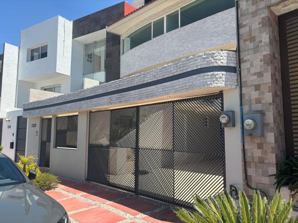 Casa en venta en Residencial Lomas verdes.