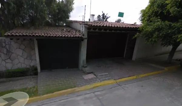 CASA EN VENTA COL LA HERRRADURA NAUCALPAN EDO/MEX ADJUDICADA CASA EN VENTA COL LA HERRRADURA NAUCALPAN EDO/MEX ADJUDICADA