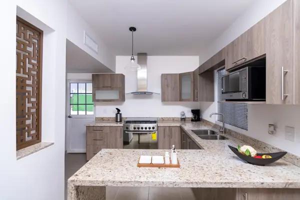 Casa a la venta equipada con 3 recamaras, la principal con vestidor y baño, sector norte Casa a la venta equipada con 3 recamaras, la principal con vestidor y baño, sector norte