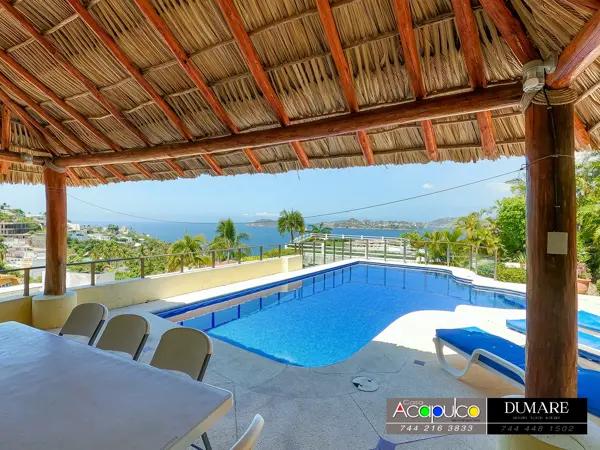 Casa en Venta en Marina Las Brisas, Acapulco - Villa Rosita