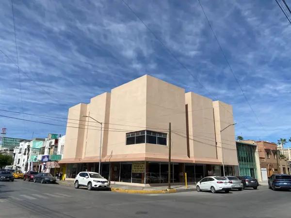 Edificio en Renta o Venta – Excelente Ubicación en Esquina sobre Av. Juárez, Centro de Torreón