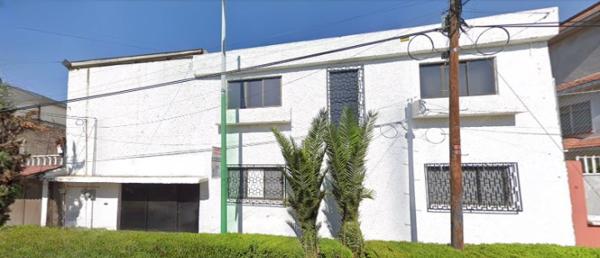 CASA EN VENTA EN MOLLENDO No. 1072 ZACATENCO, GAM. RT