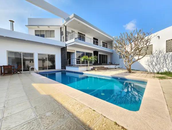 Casa en venta en Playas del Conchal
Playas del Conchal, Alvarado Casa en venta en Playas del Conchal
Playas del Conchal, Alvarado