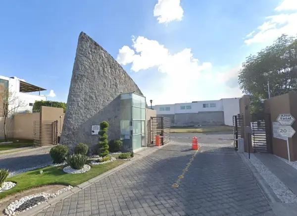 CASA EN ARBOLEDAS DEL PEDREGAL PUEBLA