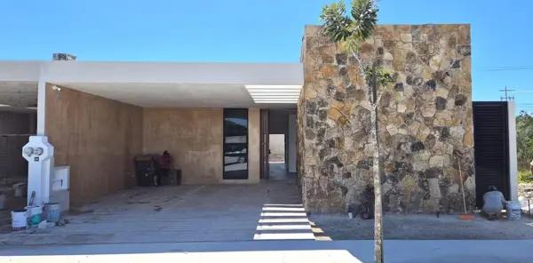| Hermosa casa de una planta, en venta. | | Hermosa casa de una planta, en venta. |