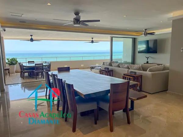 Penthouse de ensueño frente al mar con terrazas y vistas espectaculares Penthouse de ensueño frente al mar con terrazas y vistas espectaculares