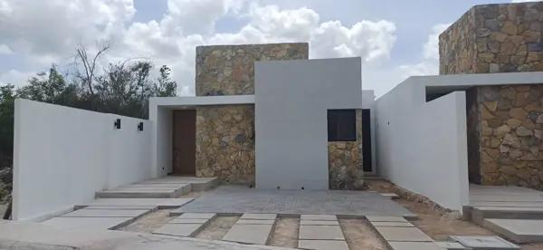 PREVENTA CASA EN MERIDA FRACC CERRADO