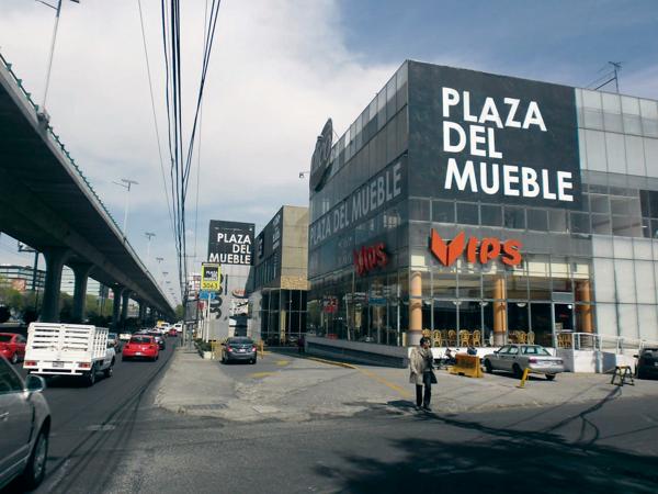 Locales Comerciales en Renta en Plaza Arboledas – Excelente Ubicación