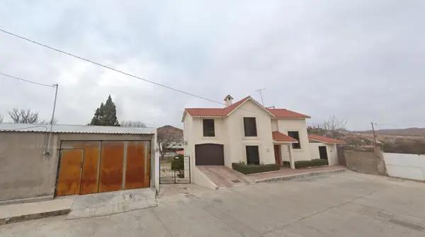 CASA EN VENTA EN DEL PARQUE HIDALGO DEL PARRAL ET