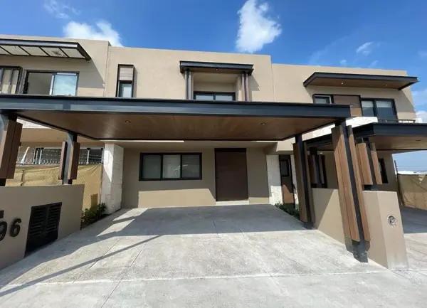 CASA EN VENTA VILLA MAGNA, ZONA CAMPANARIO