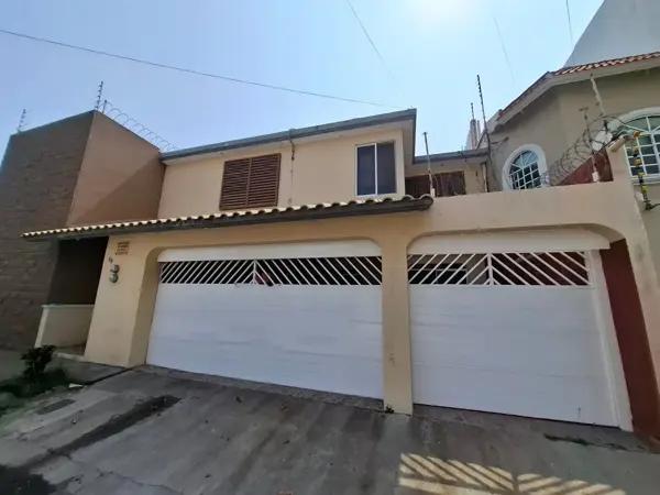 Casa en Venta en Fraccionamiento Cerrado en Boca del Río, Veracruz
