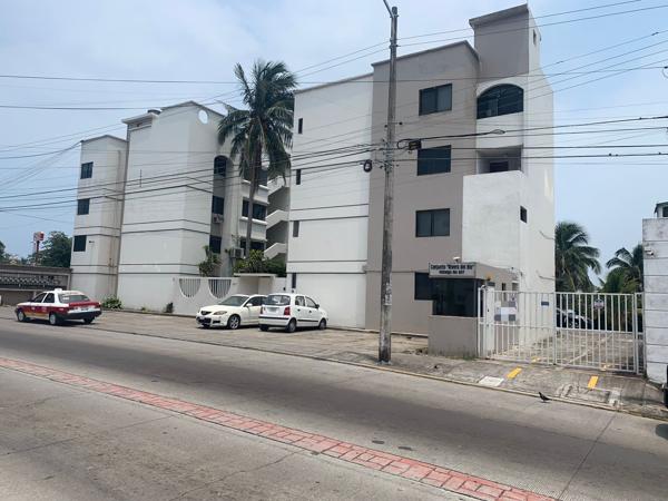 Departamento en renta frente al Río, en centro de Boca del Rio