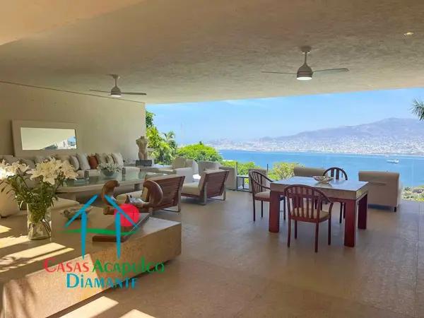Casa en renta vacacional. Lujo, privacidad y vista al mar en Las Brisas, Acapulco