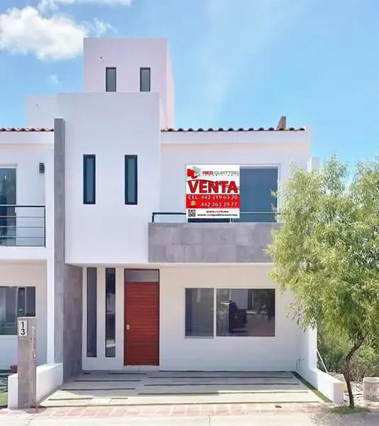 Casa en venta en Pedregal de Schoenstatt con sótano y roof garden