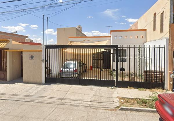 Casa en Venta Versalles Aguas Calientes VF