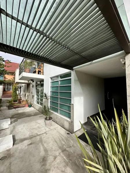 Casa en venta en La Alteña I, Naucalpan de Juárez, México